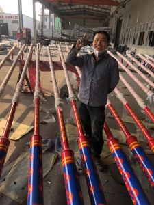 民族特色太陽(yáng)能路燈“亮相”四川甘孜藏族自治州